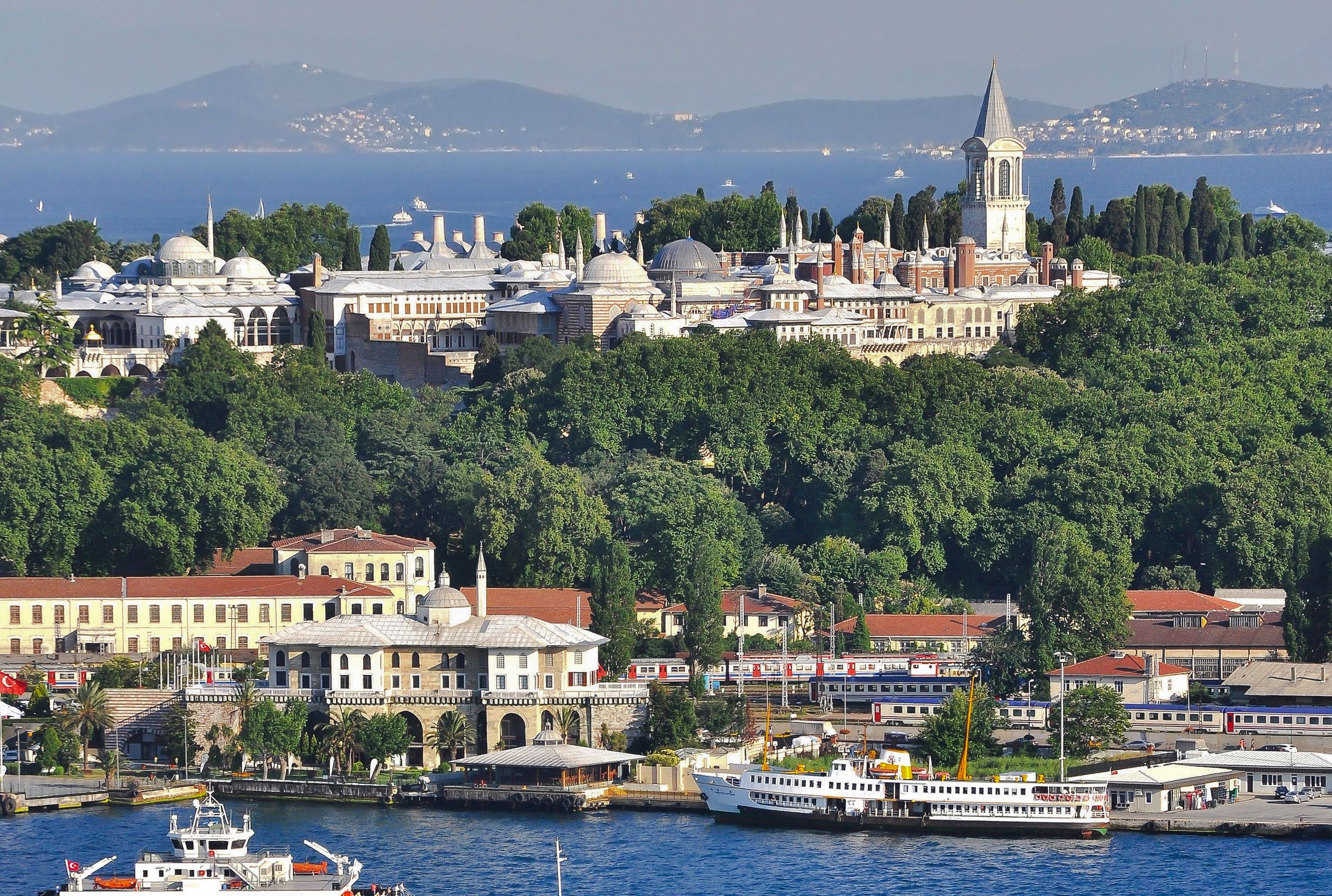 The Istanbul skyline from the Galata Tower, with Topkapi Palace
